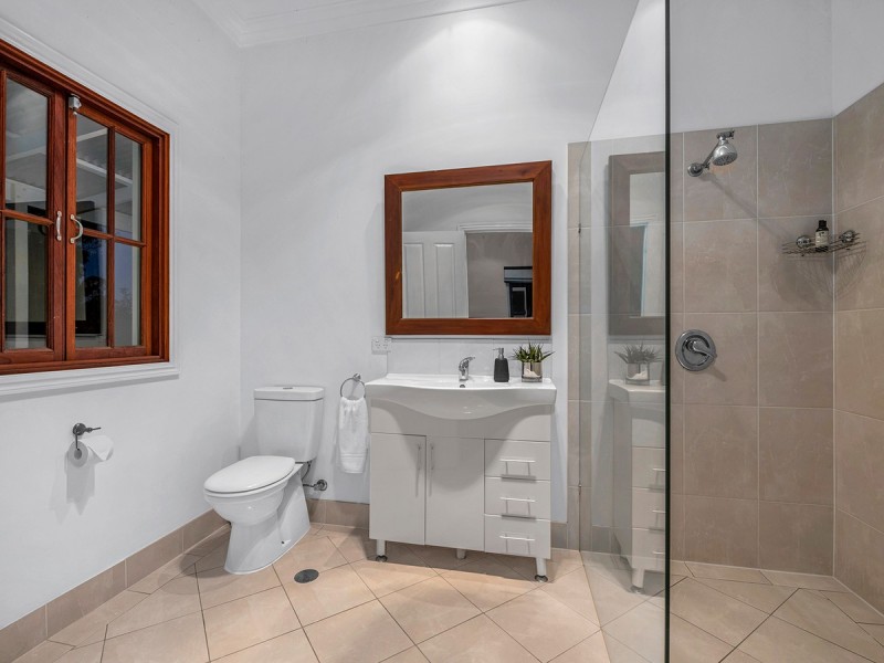 242 Herron Road, Pullenvale QLD 4069