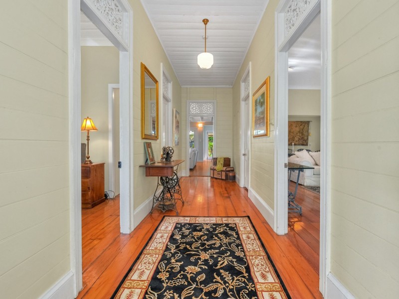 174 Moons Lane, Brookfield QLD 4069