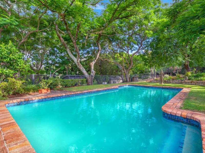 174 Moons Lane, Brookfield QLD 4069