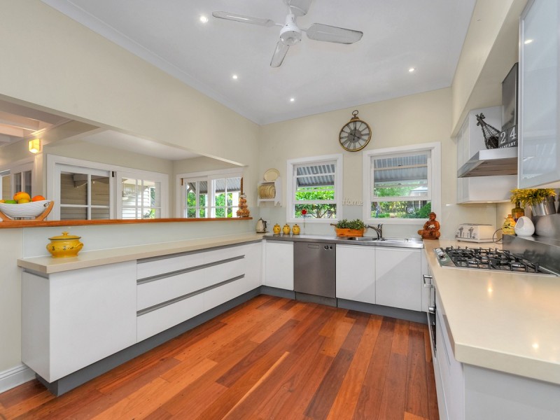 174 Moons Lane, Brookfield QLD 4069