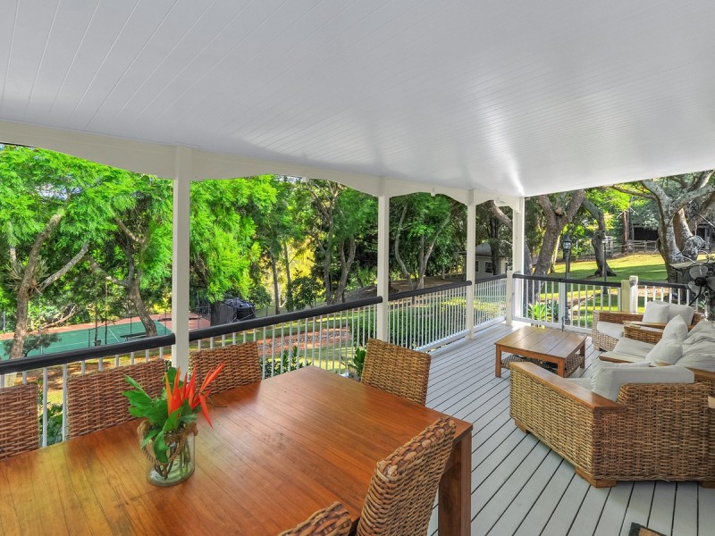 174 Moons Lane, Brookfield QLD 4069