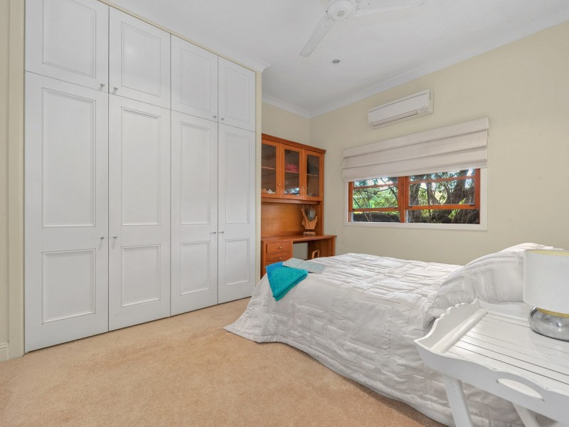 174 Moons Lane, Brookfield QLD 4069