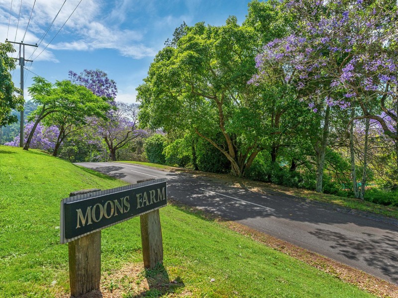 174 Moons Lane, Brookfield QLD 4069