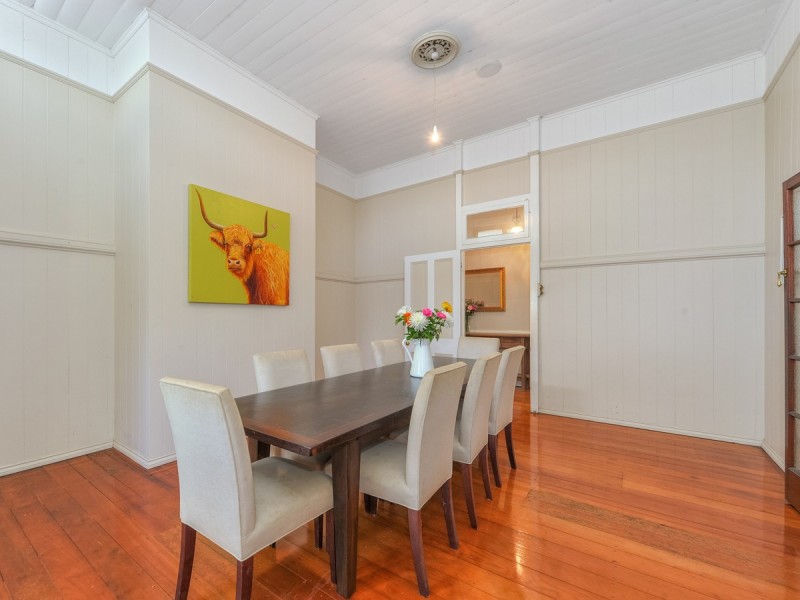 31 Amanda Street, Brookfield QLD 4069