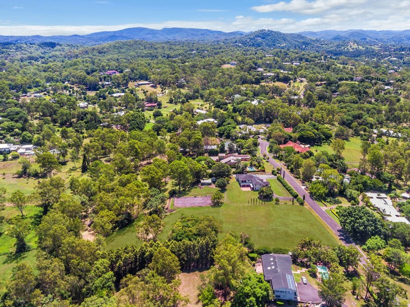 22 Wybelenna Street, Brookfield QLD 4069