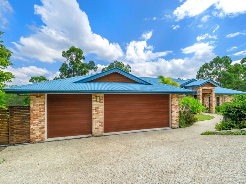 56 Triandra Place, Pullenvale QLD 4069