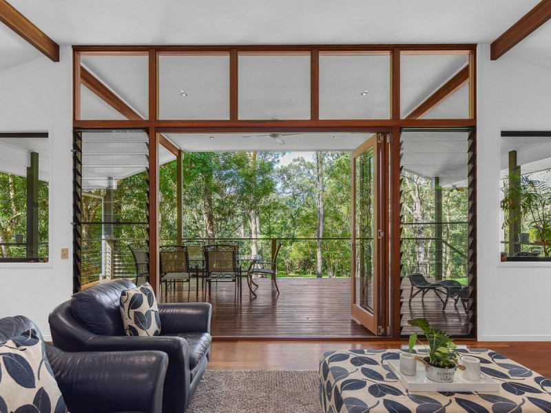 116 Boscombe Road, Brookfield QLD 4069