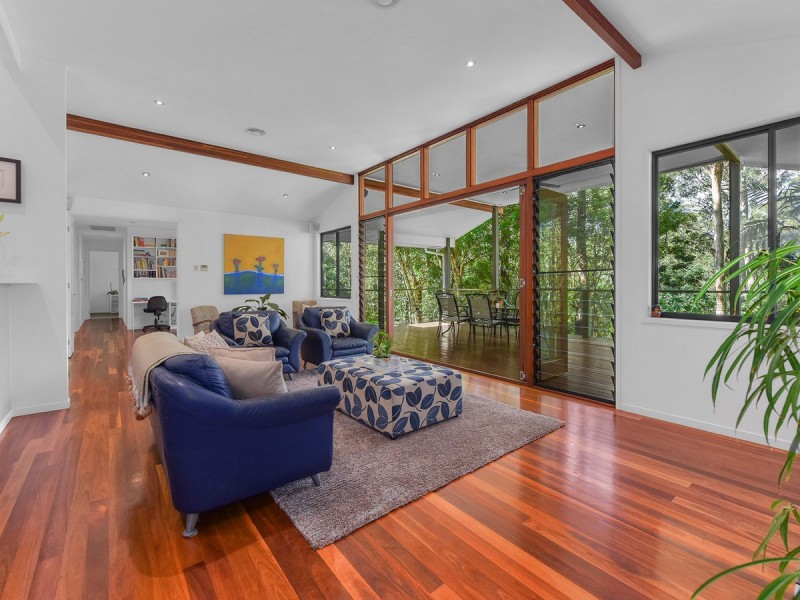 116 Boscombe Road, Brookfield QLD 4069