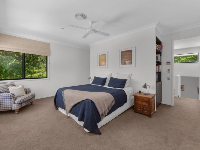 116 Boscombe Road, Brookfield QLD 4069