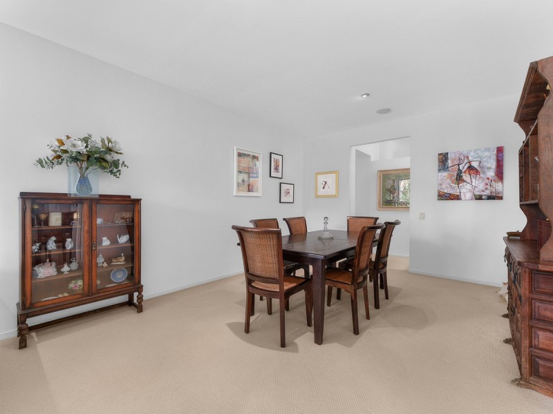 116 Boscombe Road, Brookfield QLD 4069