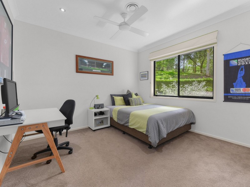 116 Boscombe Road, Brookfield QLD 4069