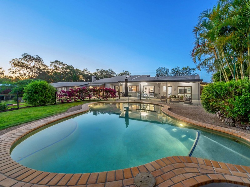 306 Pinjarra Road, Pinjarra Hills QLD 4069