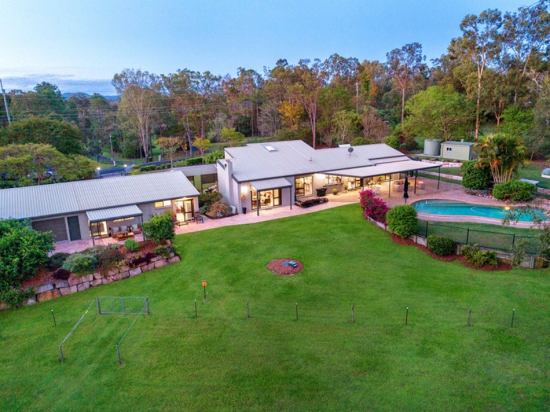 306 Pinjarra Road, Pinjarra Hills QLD 4069