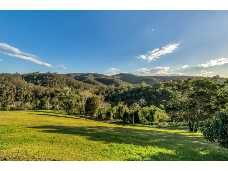 589 Upper Brookfield Road, Upper Brookfield QLD 4069