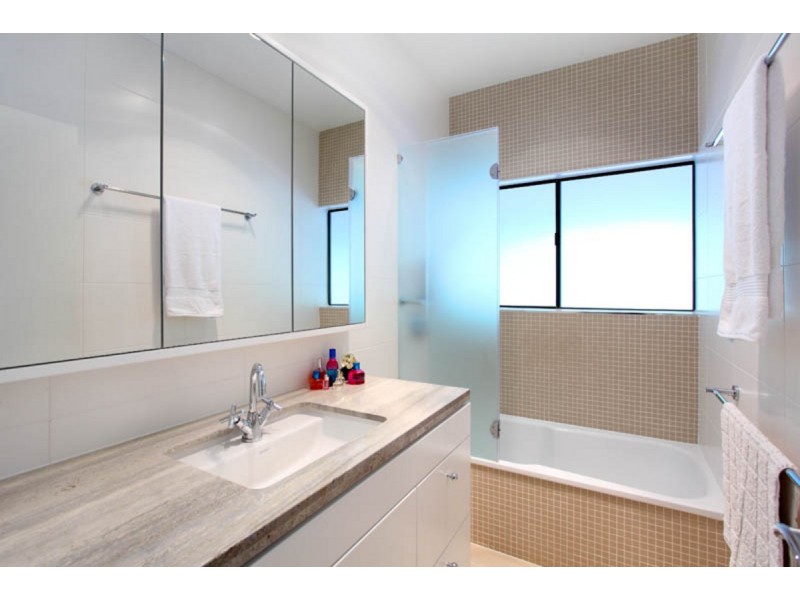 60 Willunga Street, Brookfield QLD 4069