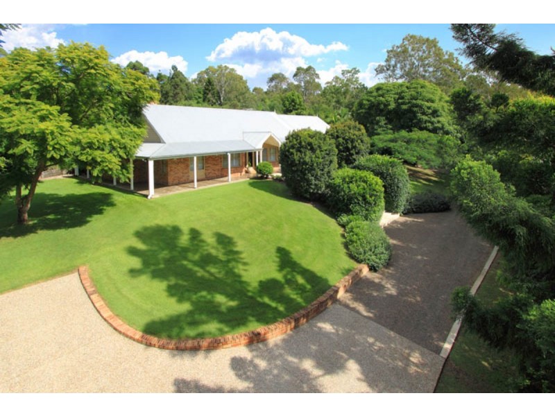 60 Willunga Street, Brookfield QLD 4069