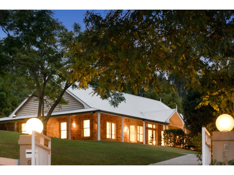 60 Willunga Street, Brookfield QLD 4069