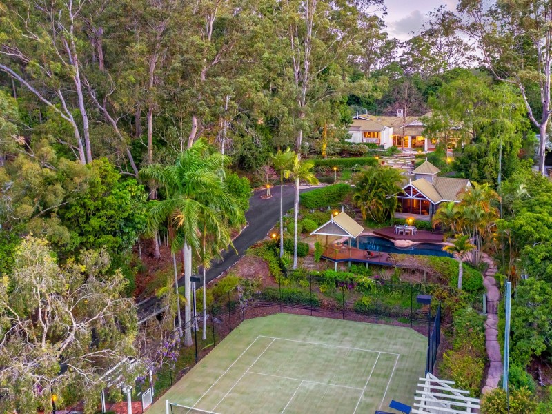 37 Carwoola Street, Bardon QLD 4065