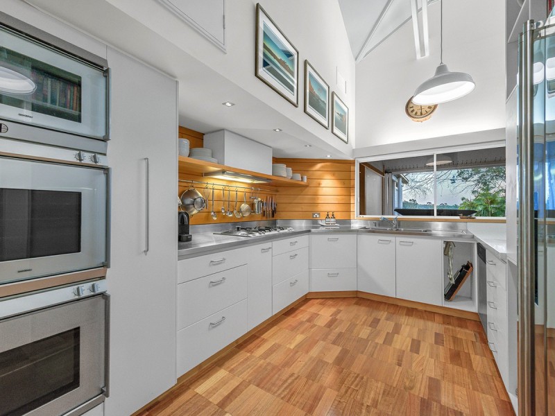 37 Carwoola Street, Bardon QLD 4065