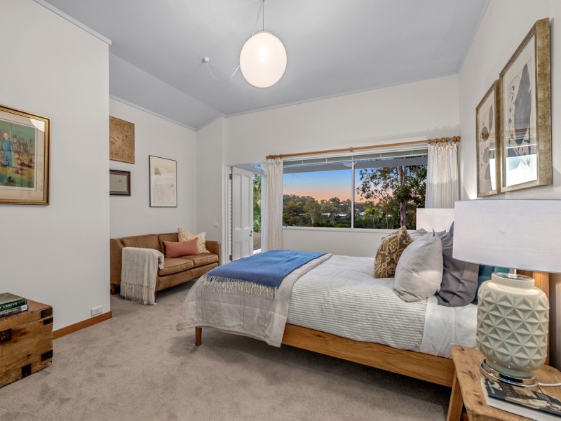 37 Carwoola Street, Bardon QLD 4065