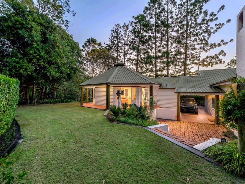 37 Carwoola Street, Bardon QLD 4065
