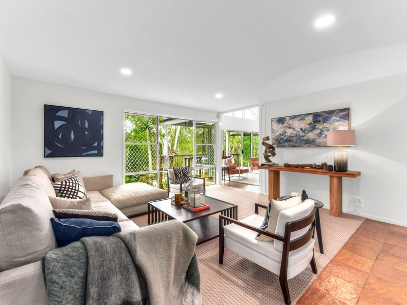 75 Ironbark Road, Chapel Hill QLD 4069