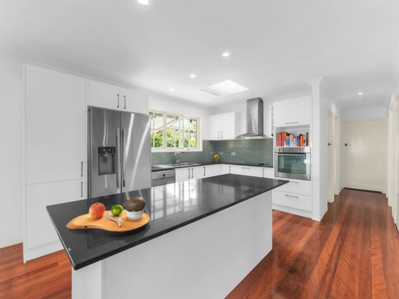 14 Twilight Street, Kenmore QLD 4069