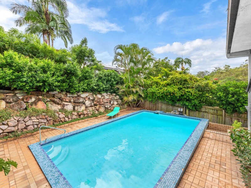 14 Twilight Street, Kenmore QLD 4069