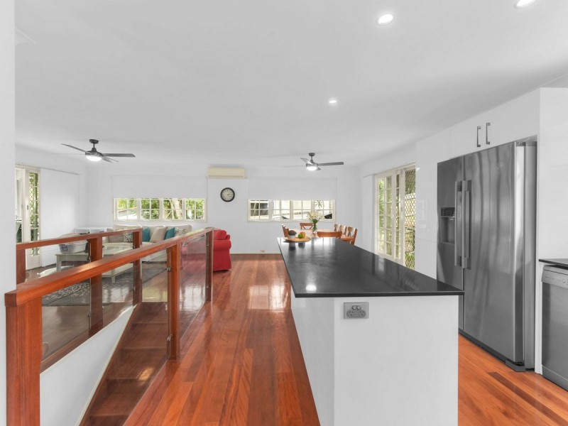 14 Twilight Street, Kenmore QLD 4069
