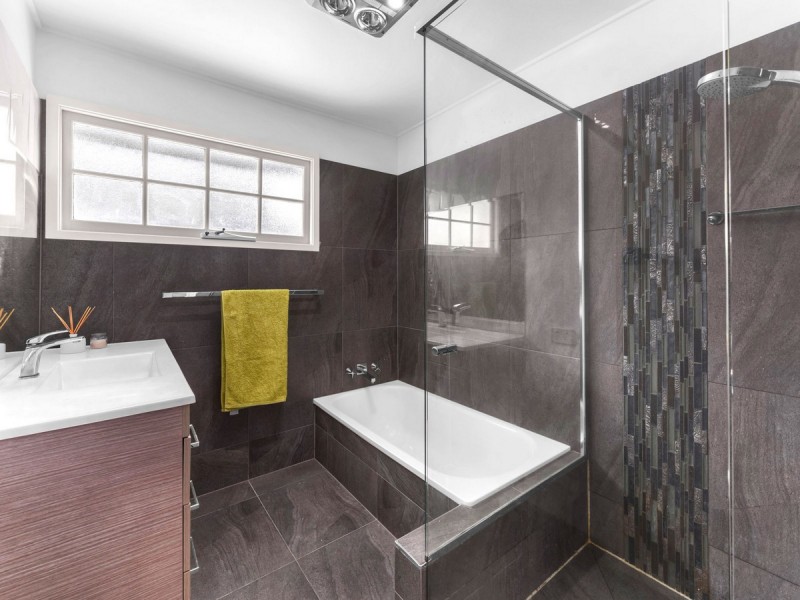 14 Twilight Street, Kenmore QLD 4069