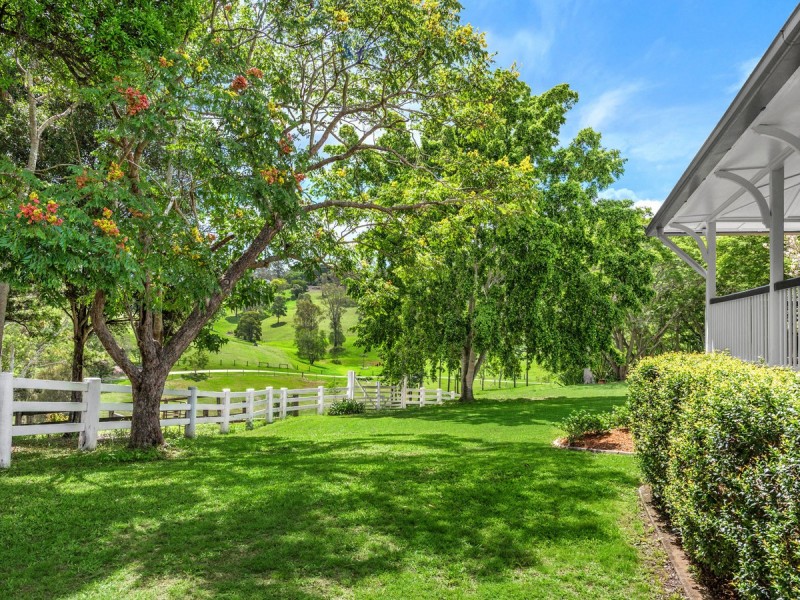 60 Lyndale Road, Pullenvale QLD 4069