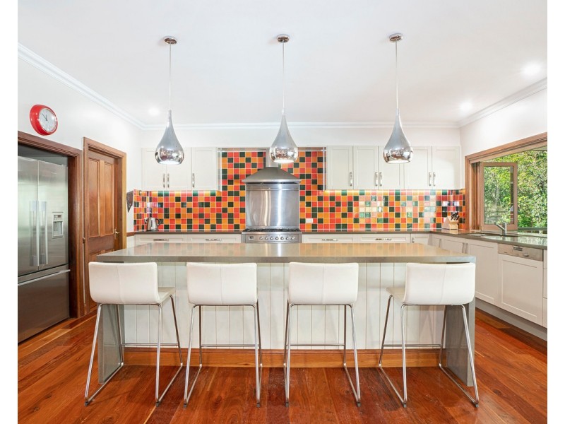 830 Upper Brookfield Road, Upper Brookfield QLD 4069