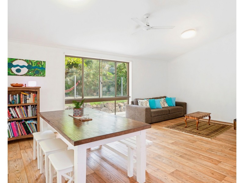 30 Binyara Street, Chapel Hill QLD 4069