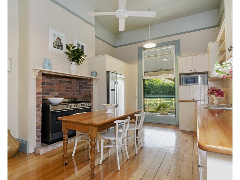 50 Grandview Road, Pullenvale QLD 4069