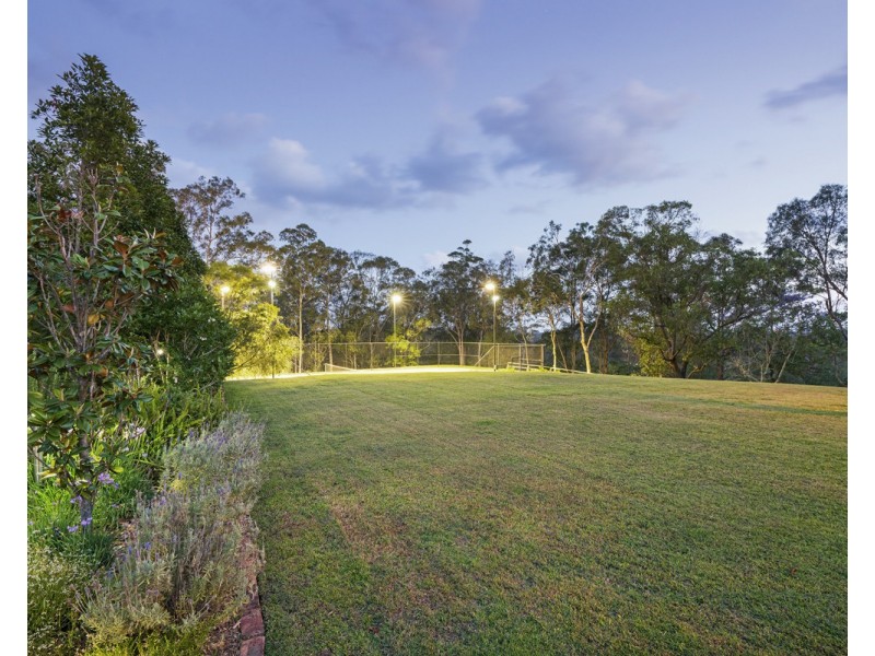 170 Boscombe Road, Brookfield QLD 4069