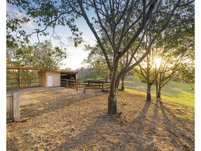 170 Boscombe Road, Brookfield QLD 4069