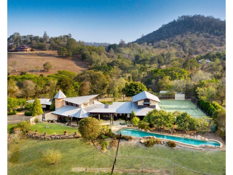 63 McMullen Road, Brookfield QLD 4069