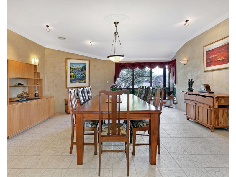 63 McMullen Road, Brookfield QLD 4069