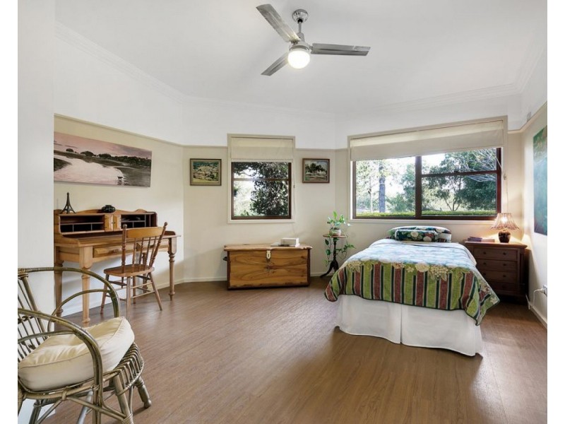 63 McMullen Road, Brookfield QLD 4069