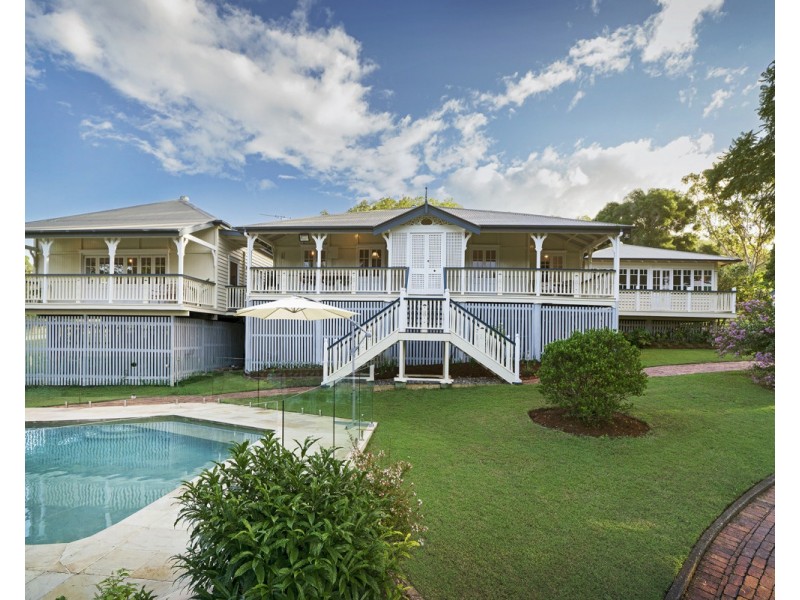 302 Upper Brookfield Road, Upper Brookfield QLD 4069