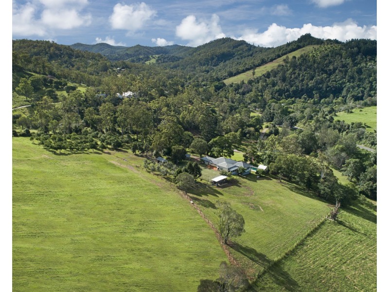 302 Upper Brookfield Road, Upper Brookfield QLD 4069