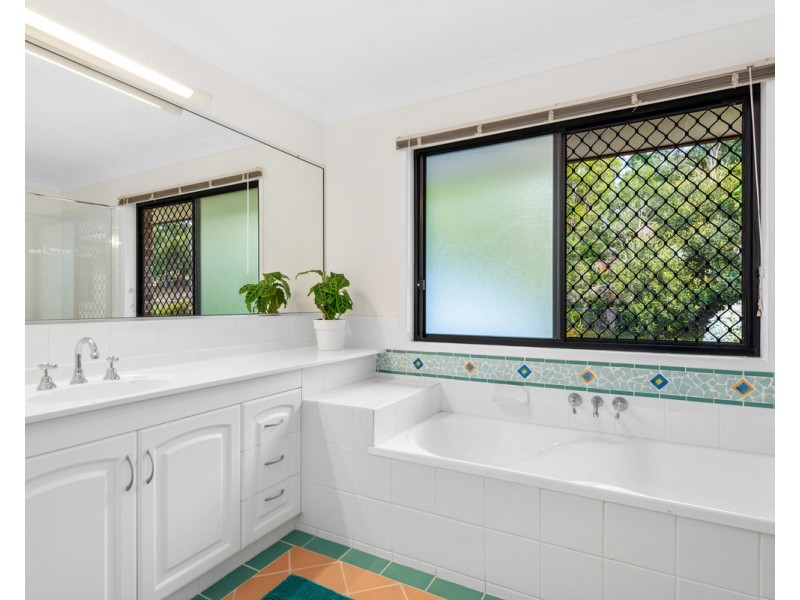 23 Doyle Place, Pullenvale QLD 4069