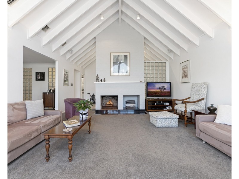 145 Grandview Road, Pullenvale QLD 4069