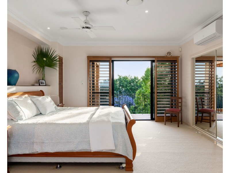 12 Becker Place, Mount Ommaney QLD 4074