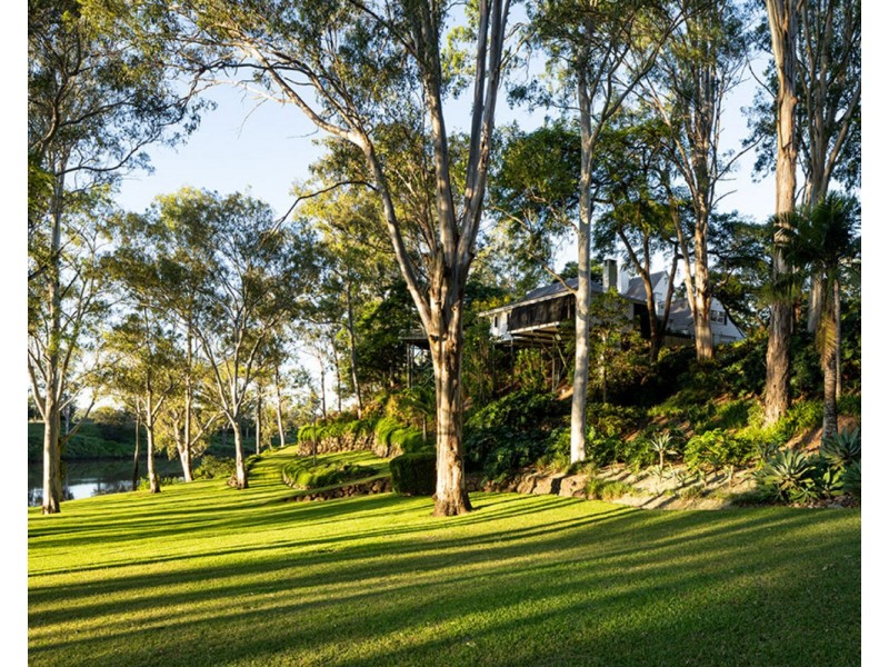 14 Zelita Road, Moggill QLD 4070