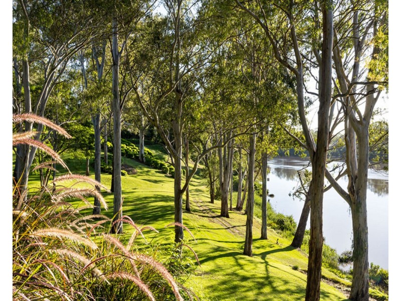 14 Zelita Road, Moggill QLD 4070