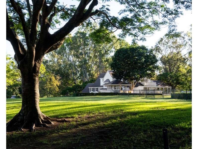 14 Zelita Road, Moggill QLD 4070