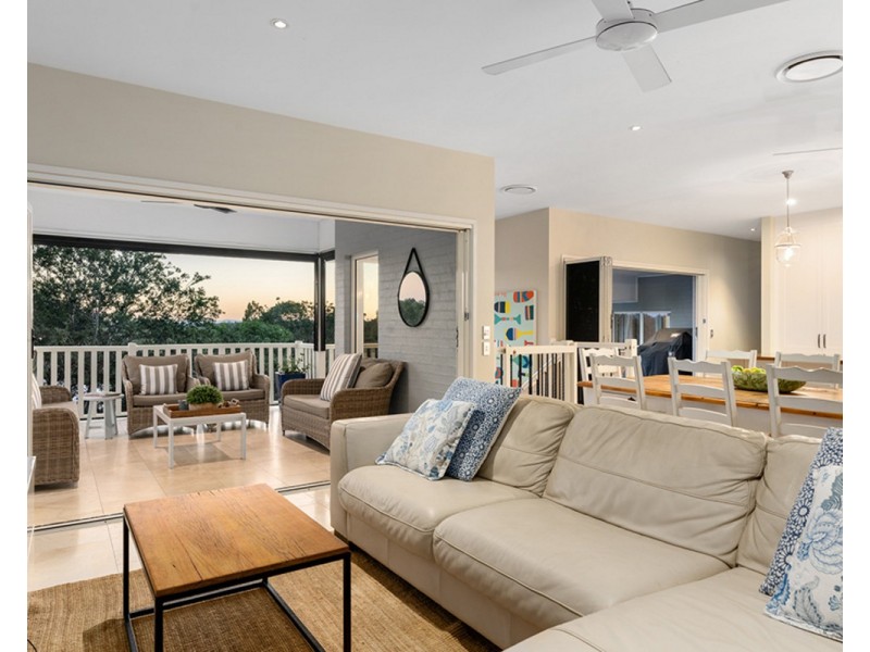 24 Triandra Place, Pullenvale QLD 4069