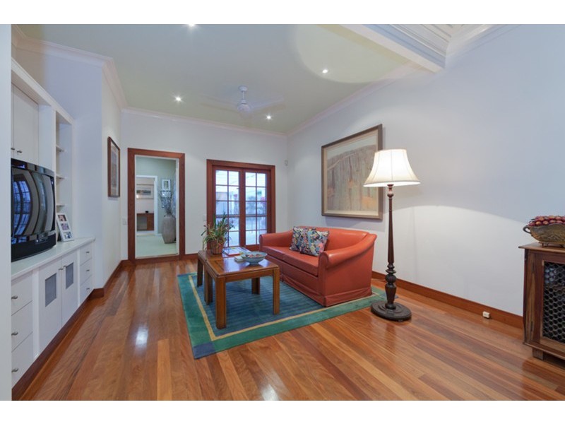 7 Hipwood Road, Hamilton QLD 4007