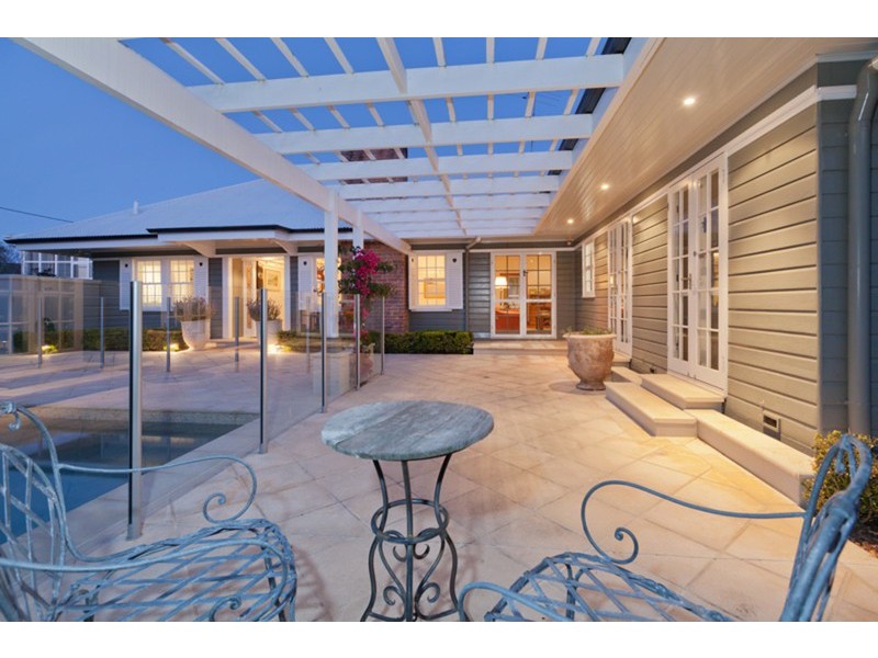 7 Hipwood Road, Hamilton QLD 4007